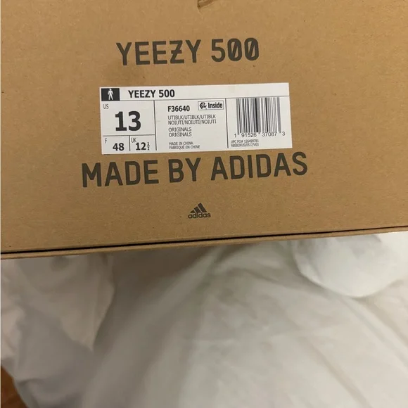 Yeezy Men's Black Sneakers